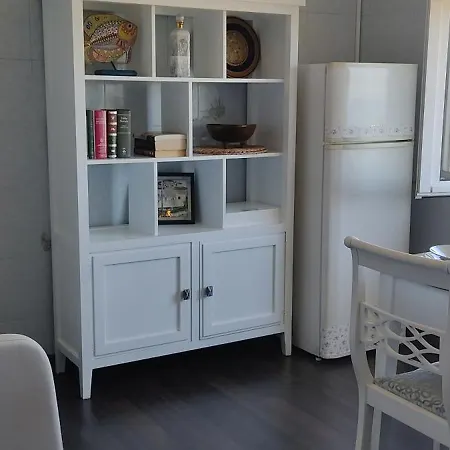 Mirando Al Mar La Arena