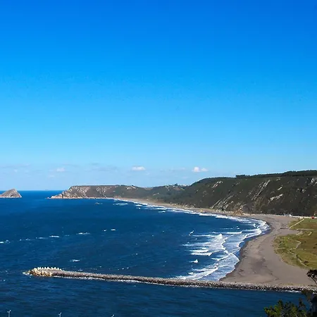 Mirando Al Mar * La Arena