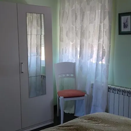 Mirando Al Mar * La Arena